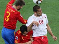 开云体育下载-包含巴黎横扫瑞士，皮克统治全场的词条