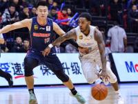 开云体育登录-步行者轻取新疆队，王哲林统治全场