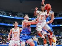 开云体育下载-让球员成为赛场焦点的是他们的出色表现