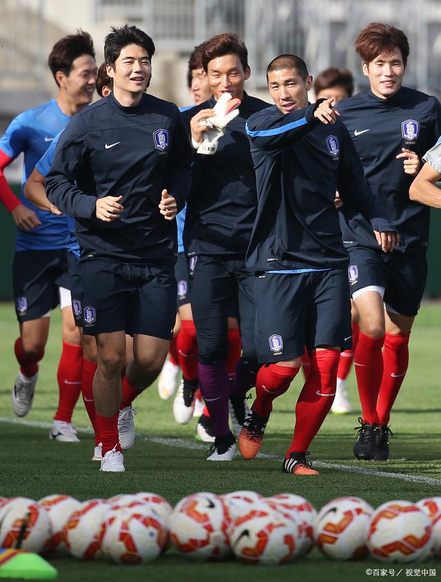 韩国足球队迎来新队长,士气高涨 韩国足球队迎来新队长,士气高涨