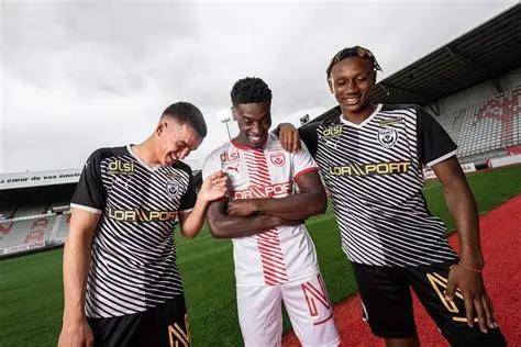 关于亚眠球队选拔青年选手参加友谊赛的信息 关于亚眠球队选拔青年选手参加友谊赛的信息