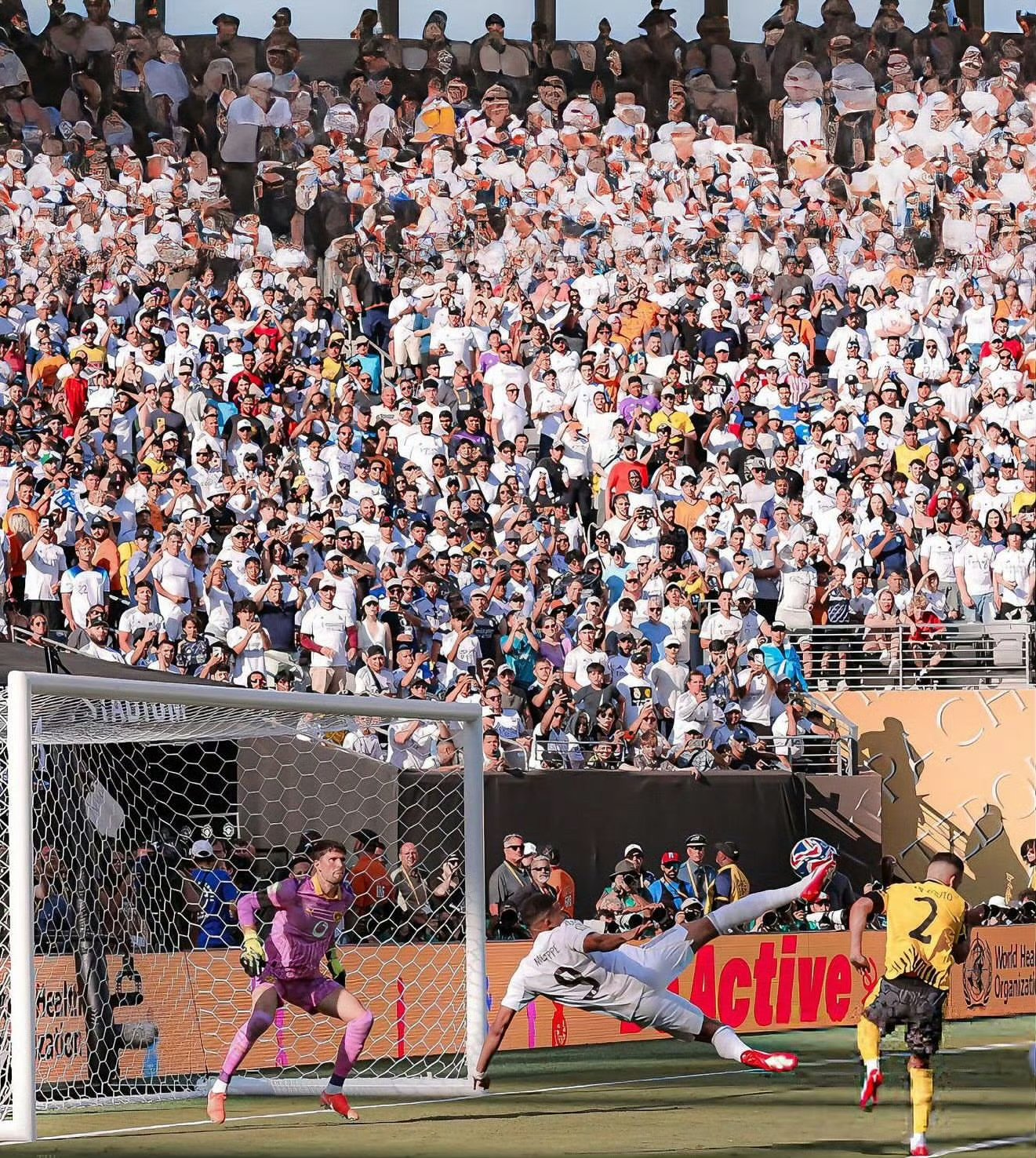 皇家马德里球迷支持球队跻身联赛前列