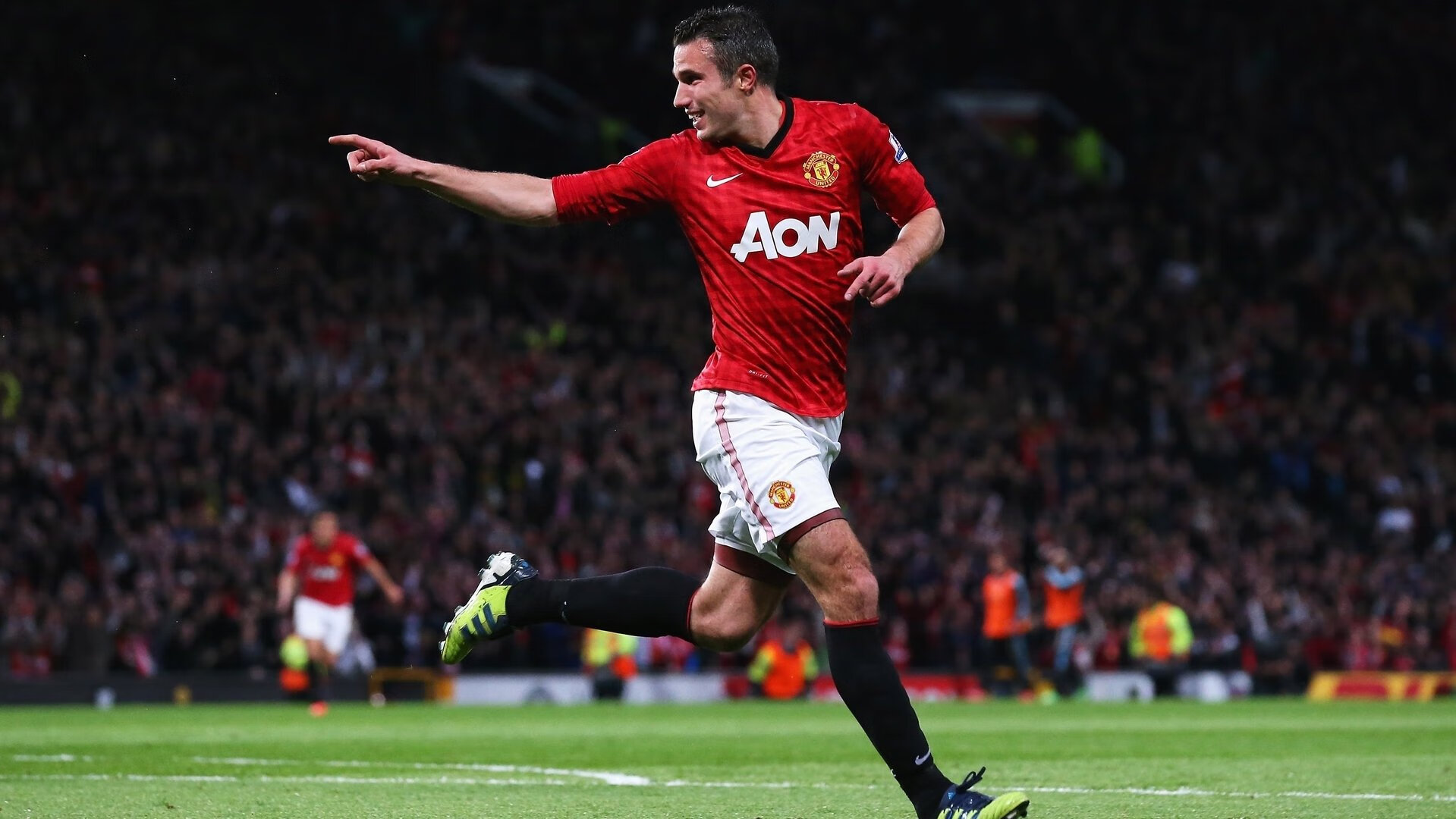 极速与坚韧，从F1街道赛到安菲尔德加时，胜利的两种面孔