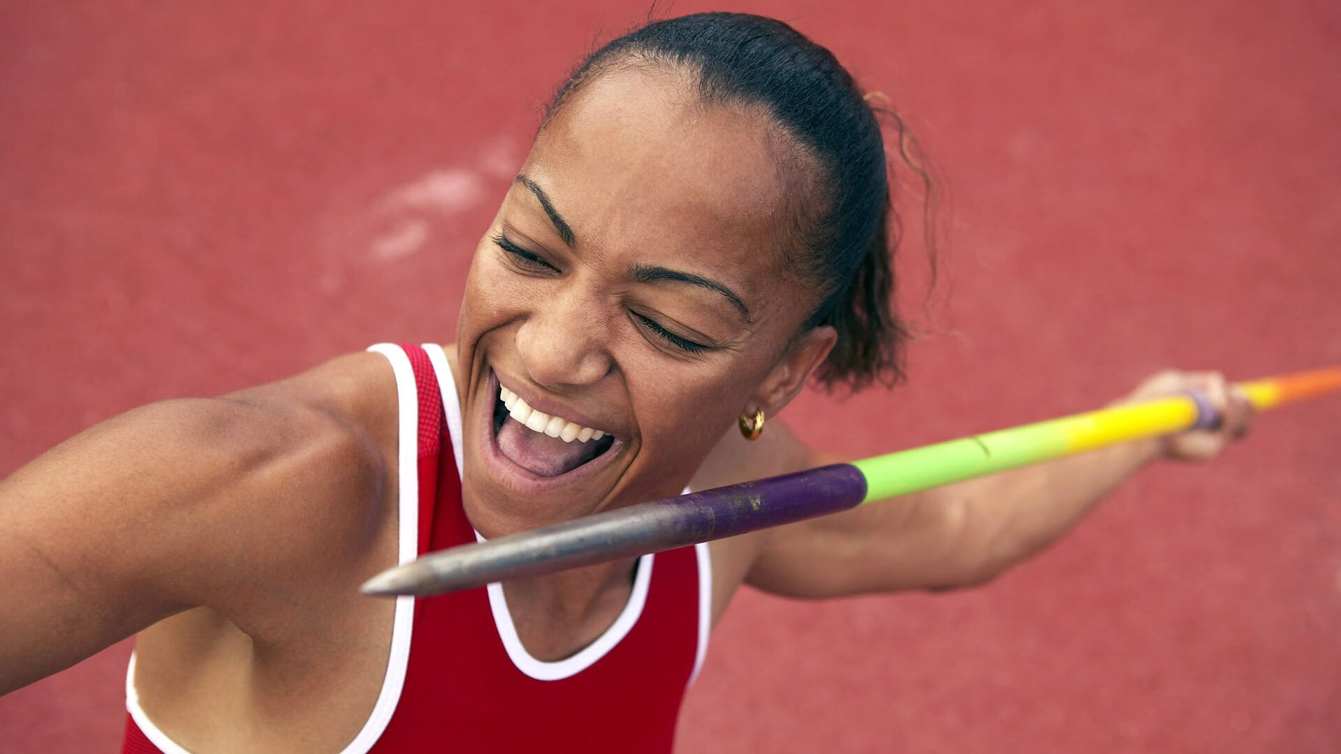 乔治·拉塞尔状态火热,梅赛德斯上演惊天逆转,红牛王朝遭遇最强挑战